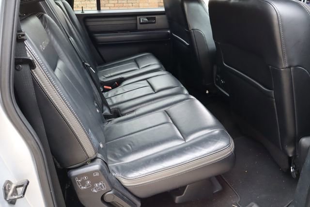 Used 2015 Ford Expedition EL Platinum RWD image 18