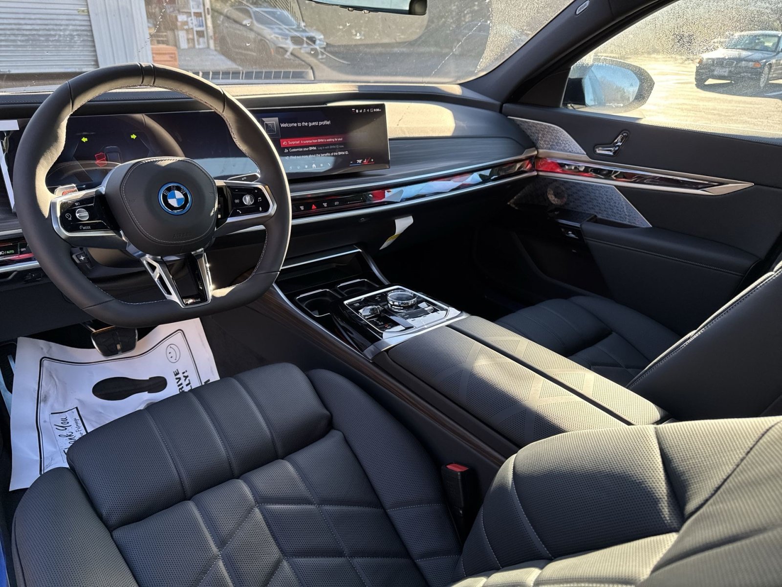 New 2026 BMW i7 M70 AWD/4WD image 11