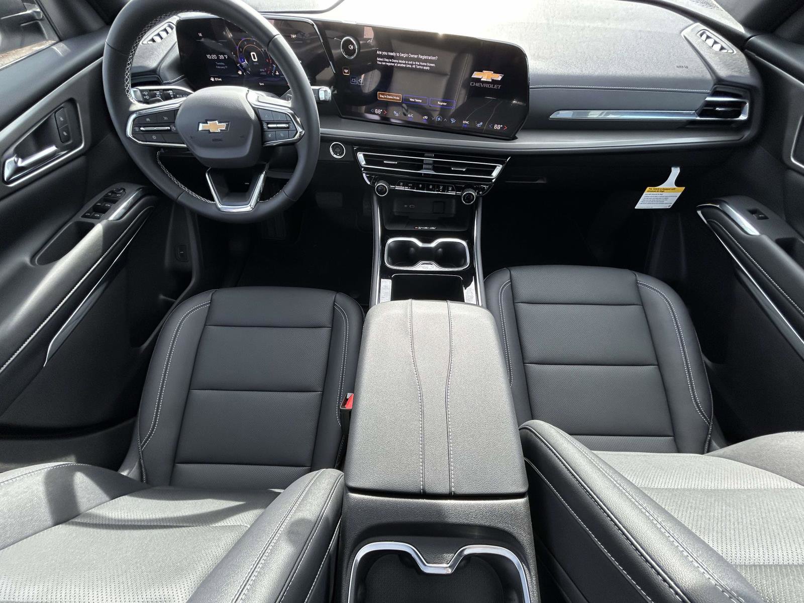 New 2026 Chevrolet Traverse LT w/ Sun and Wheel Package image 13