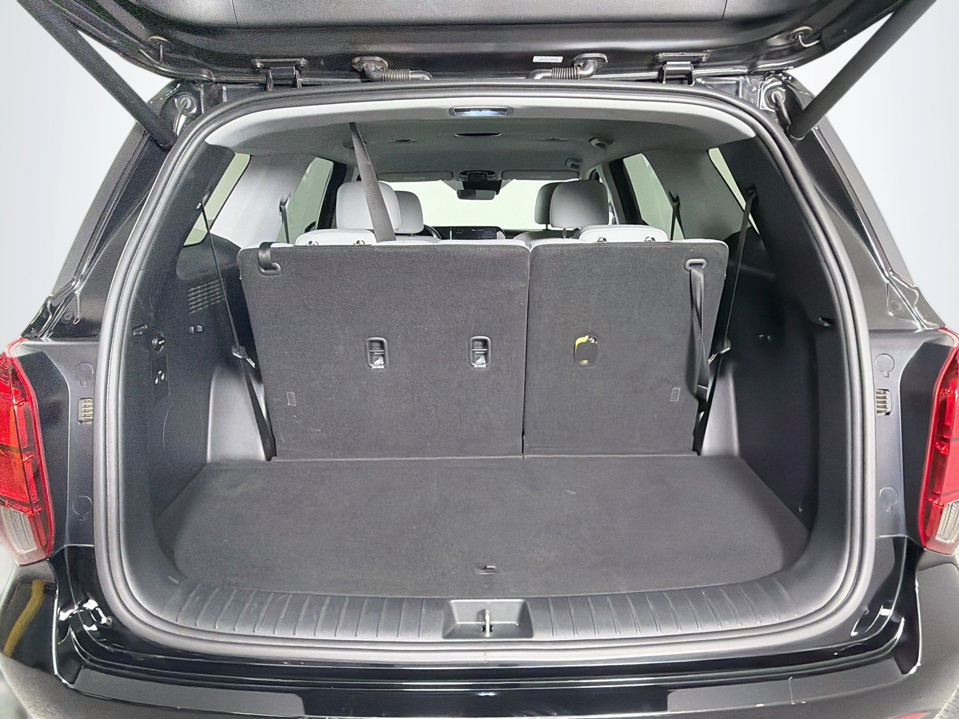 Used 2025 Hyundai Palisade SEL FWD image 24
