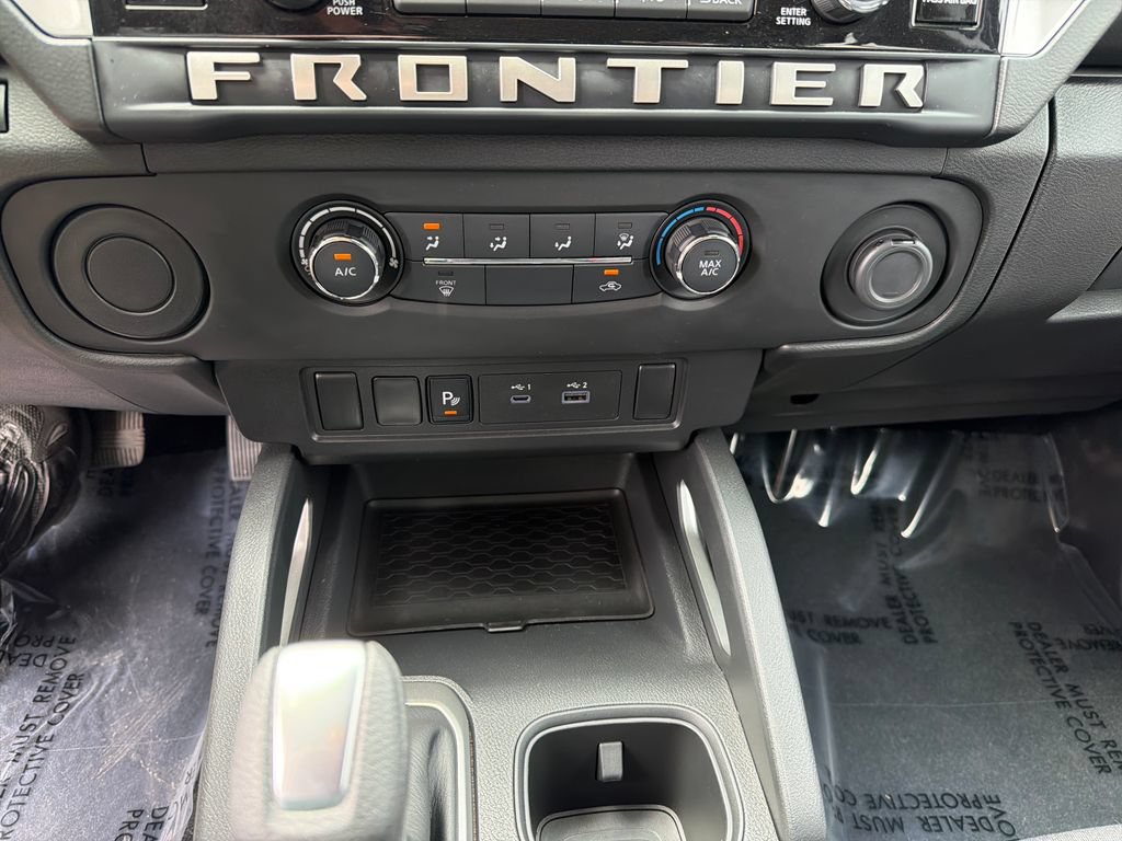 Certified 2025 Nissan Frontier SV RWD image 26