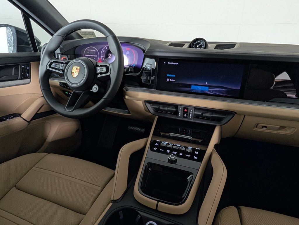 New 2026 Porsche Cayenne Coupe AWD/4WD image 23