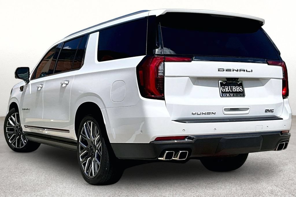 Used 2026 GMC Yukon XL Denali Ultimate w/ LPO, Floor Liner Package AWD/4WD image 17
