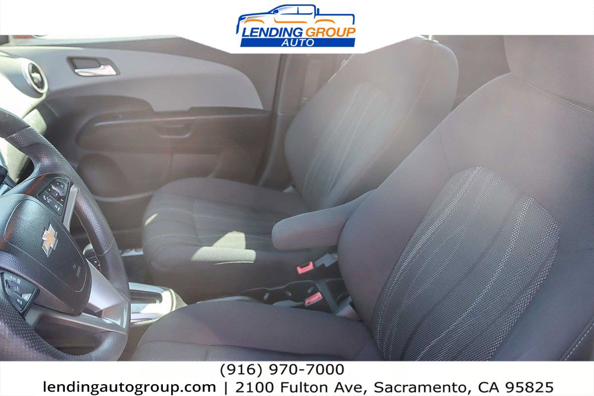 Used 2014 Chevrolet Sonic LT image 15