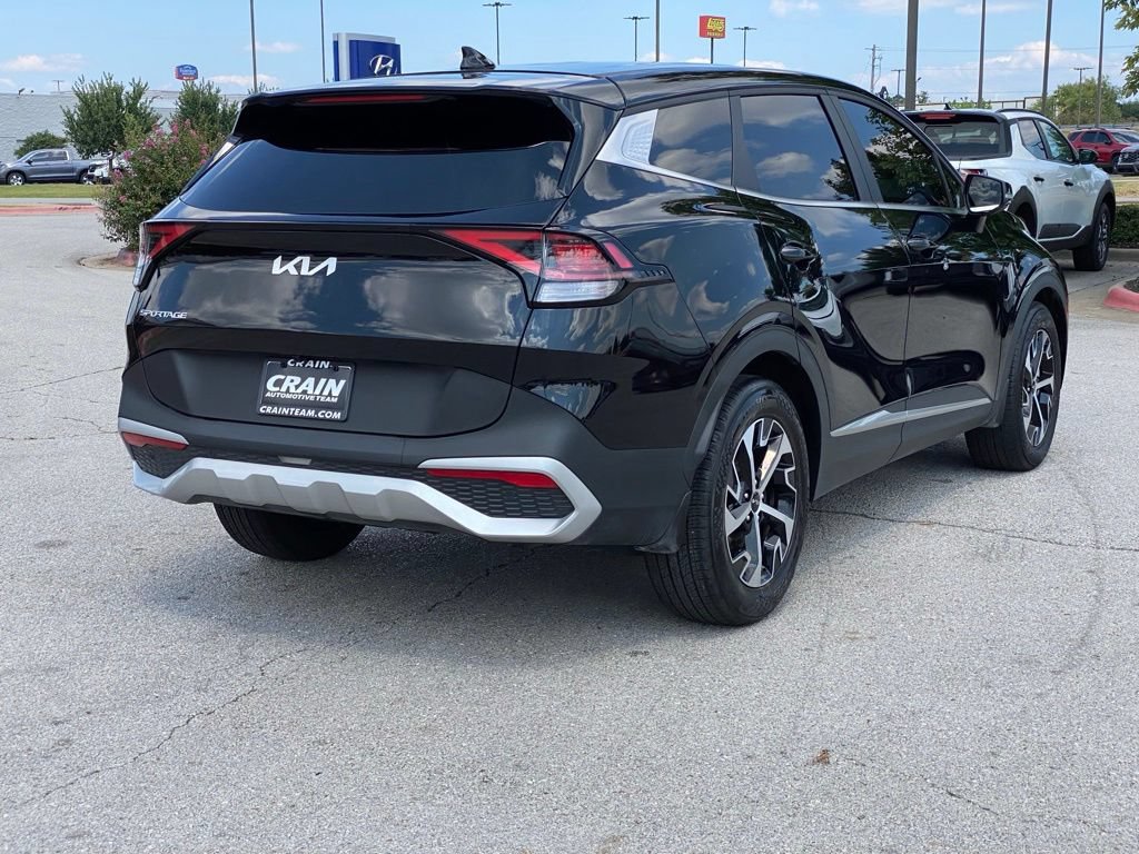 Used 2025 Kia Sportage EX FWD image 7