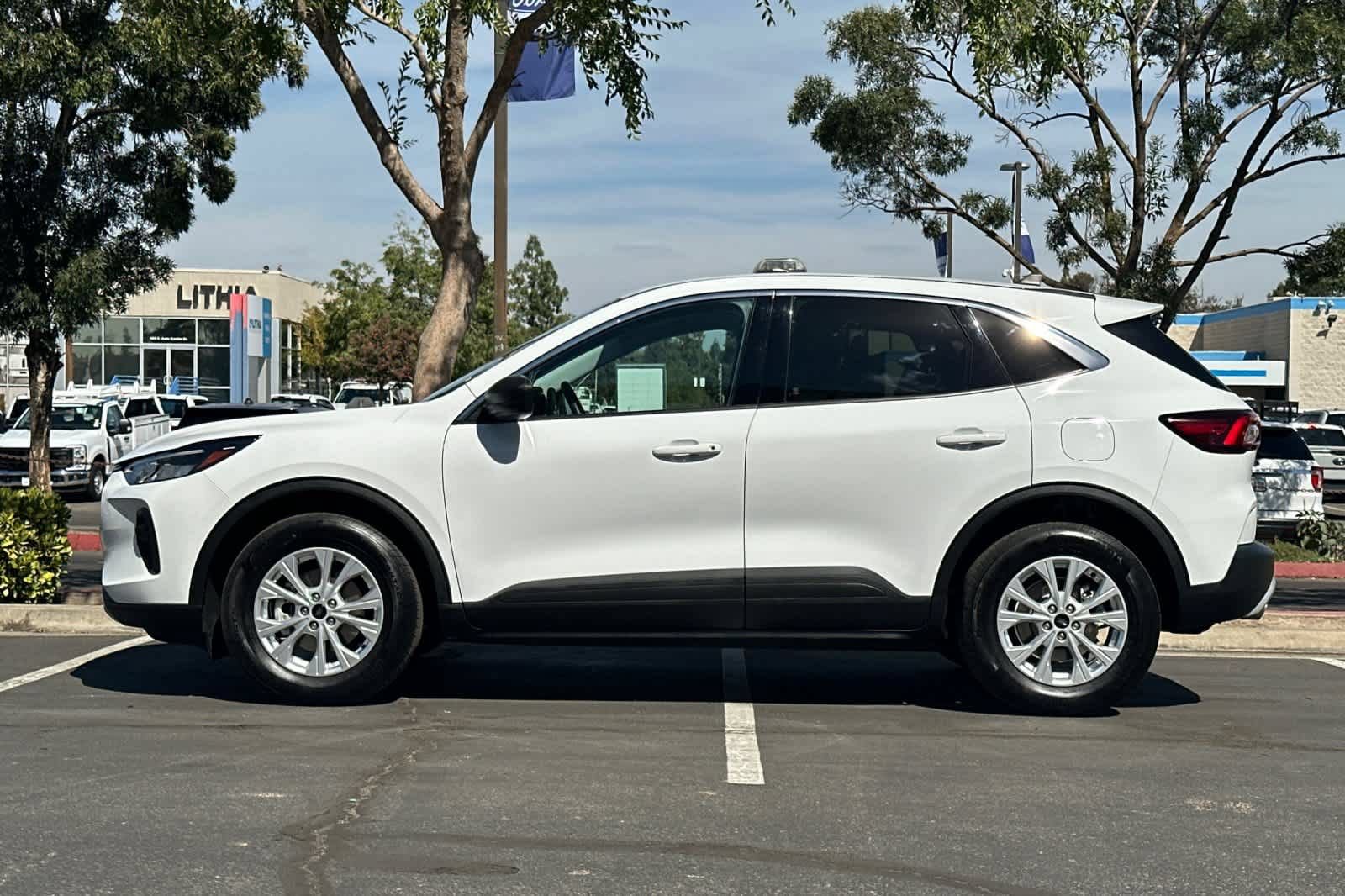 Used 2024 Ford Escape Active AWD/4WD image 6