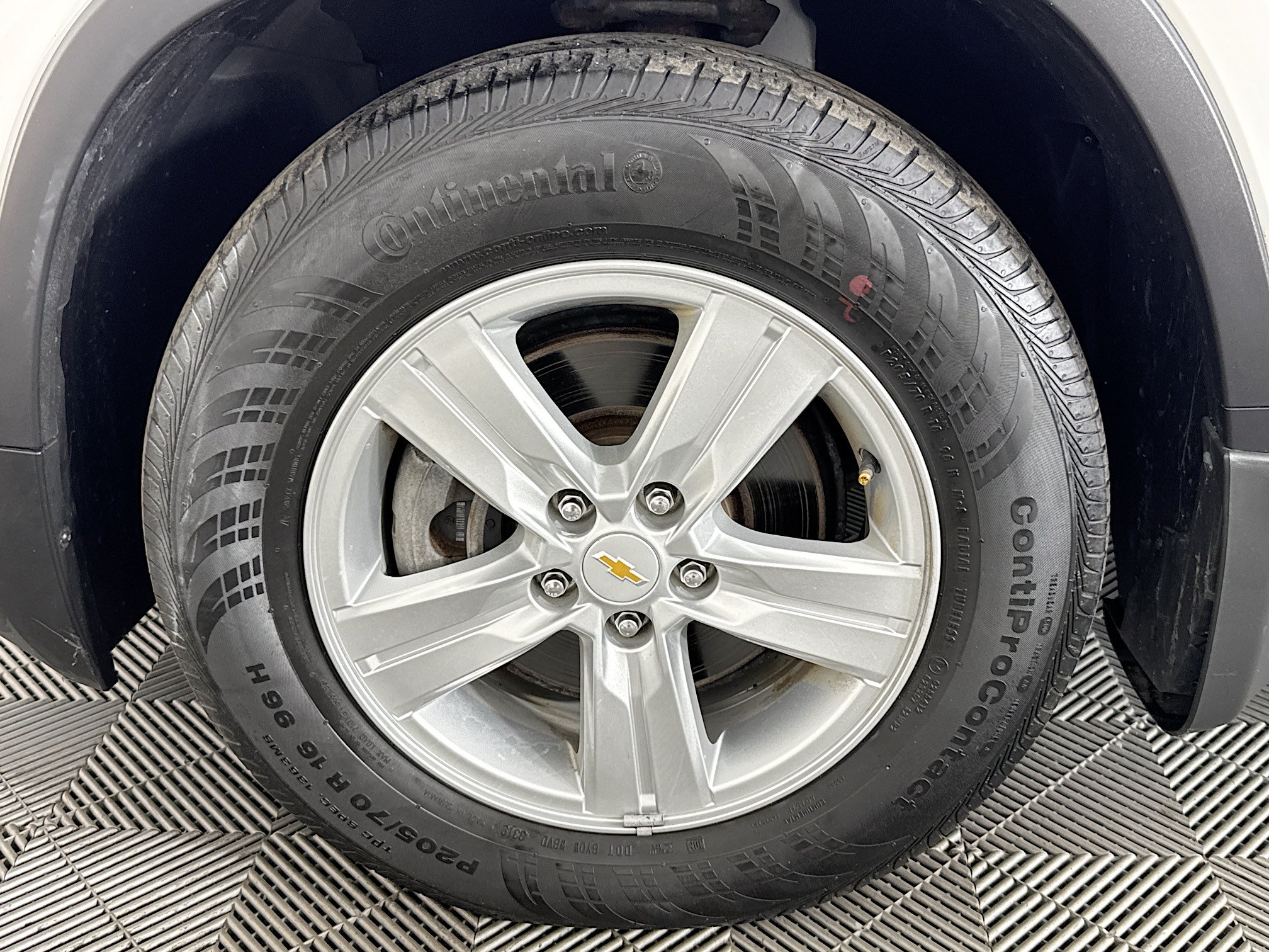Used 2020 Chevrolet Trax LS w/ Tint and Cruise Package FWD image 35