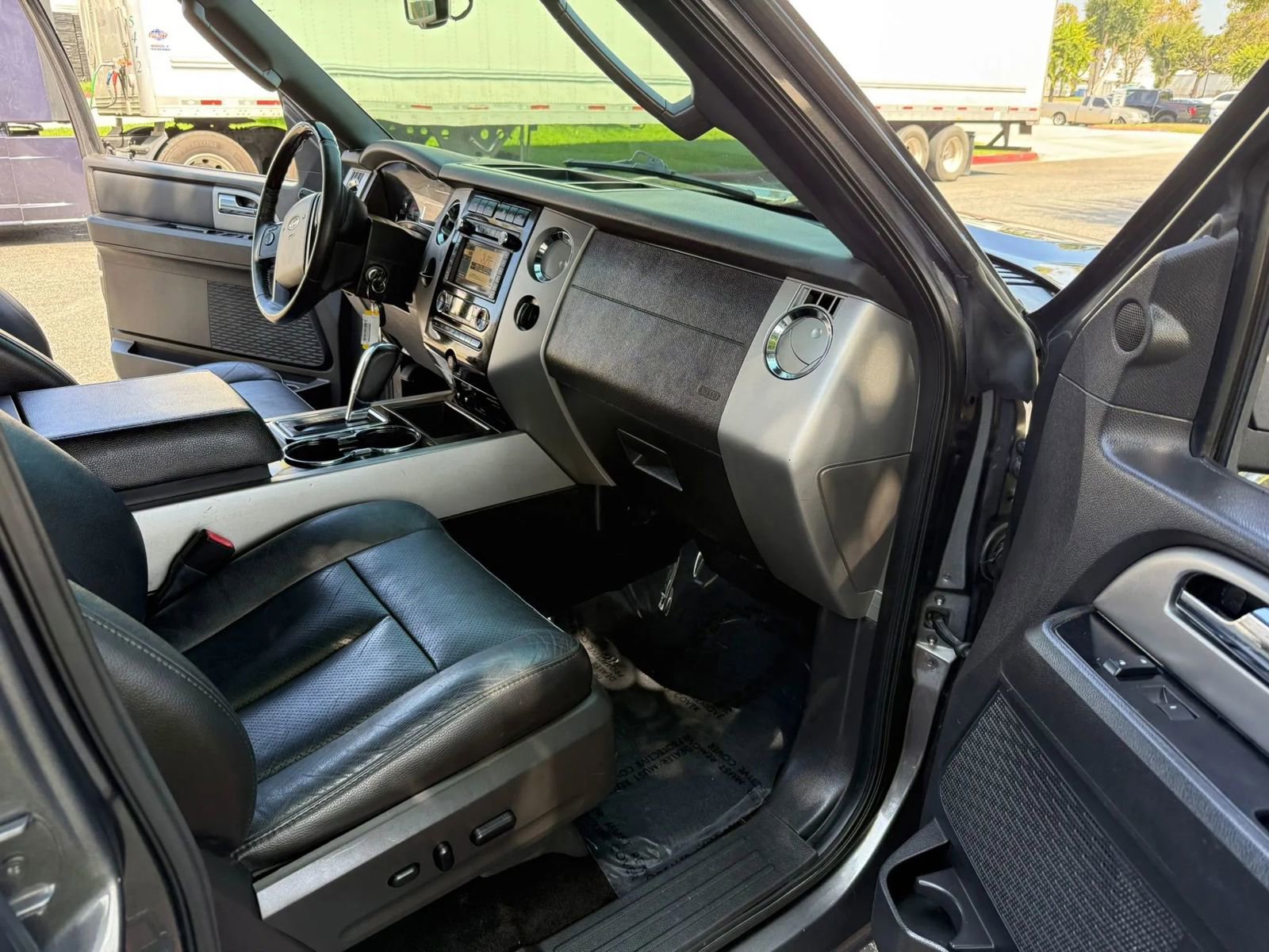 Used 2014 Ford Expedition Limited w/ Equipment Group 301A image 20