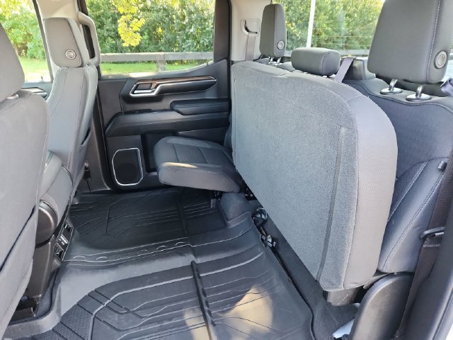 Used 2023 Chevrolet Silverado 1500 RST AWD/4WD image 27