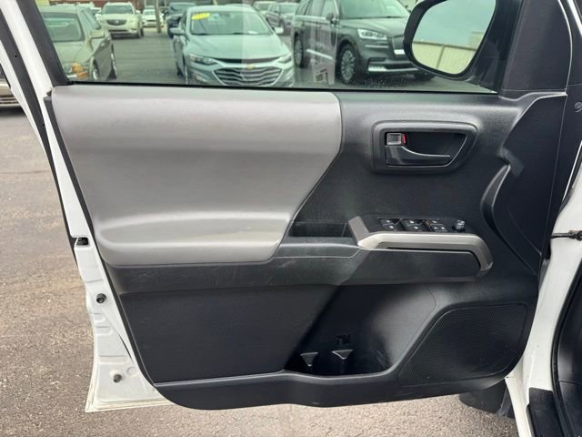 Used 2022 Toyota Tacoma SR5 image 24
