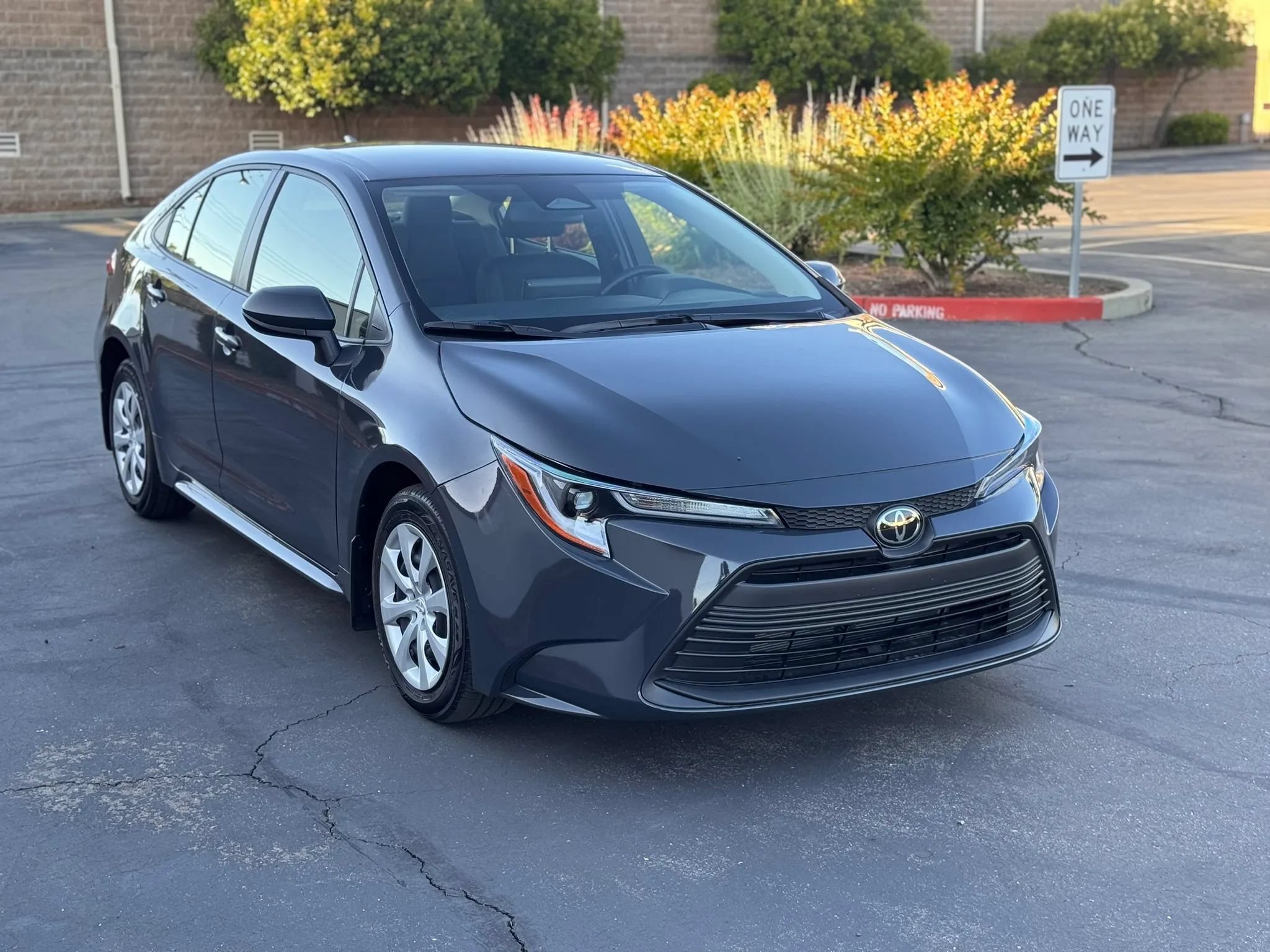 Used 2026 Toyota Corolla LE FWD image 8