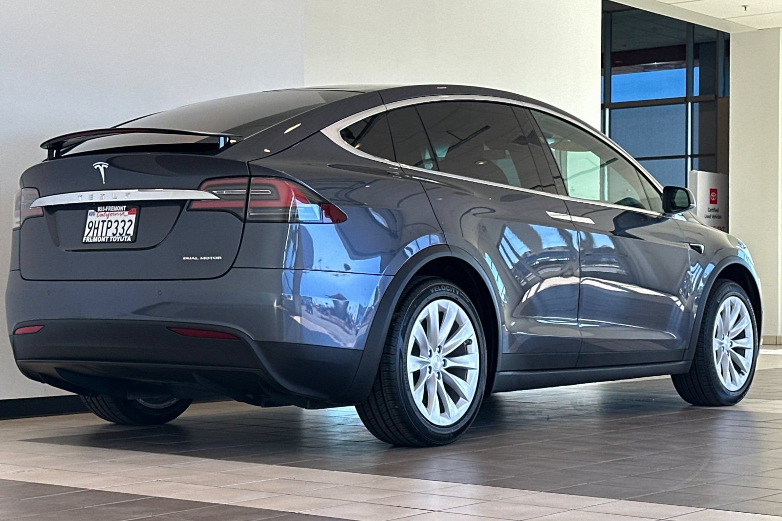Used 2020 Tesla Model X Long Range AWD/4WD image 4