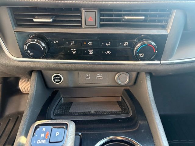 Used 2023 Nissan Rogue S image 15