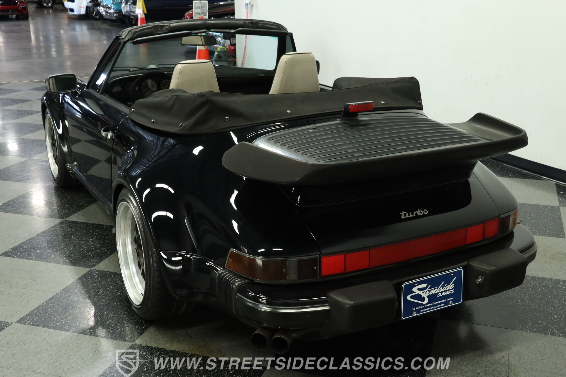Used 1988 Porsche 911 Carrera RWD image 7