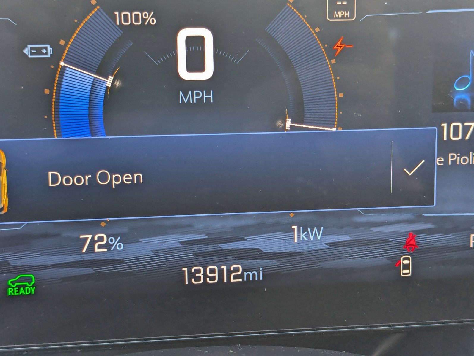 Certified 2025 Chevrolet Equinox EV LT w/ Convenience Package image 30