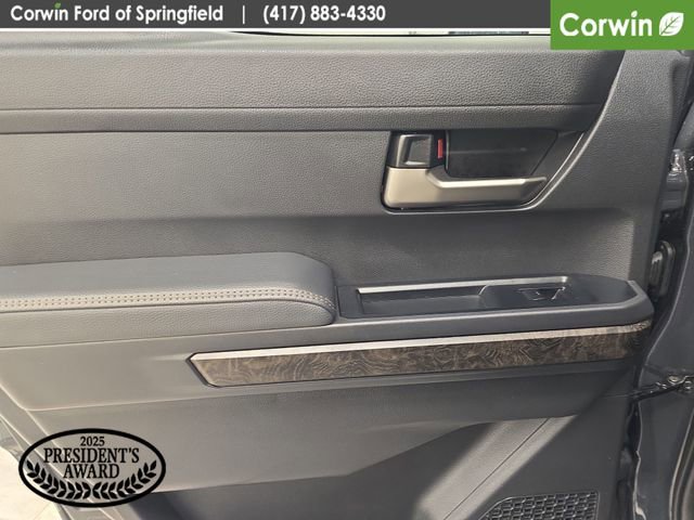 Used 2025 Toyota Tacoma Limited image 21
