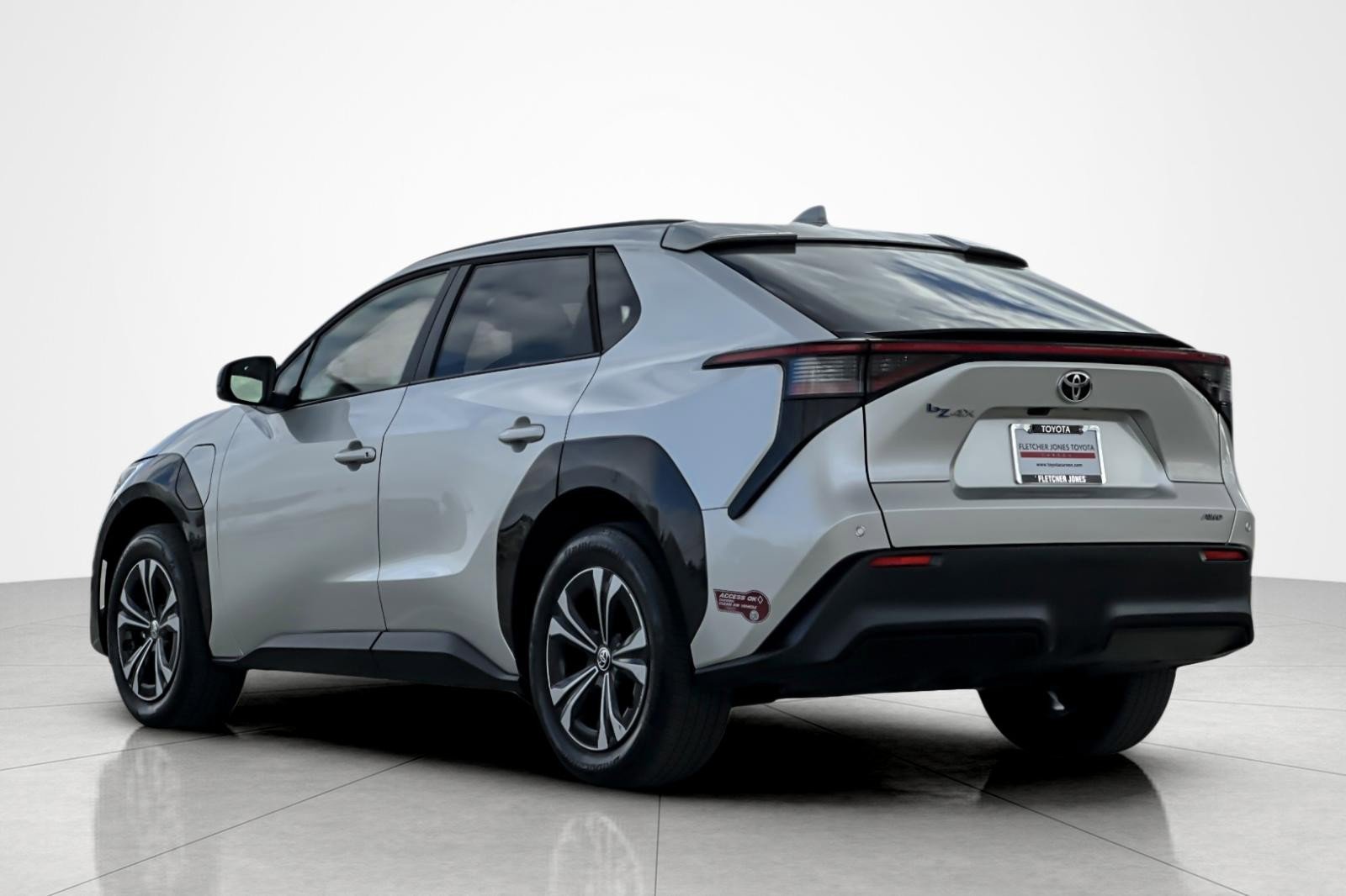 Certified 2023 Toyota bZ4X XLE image 3