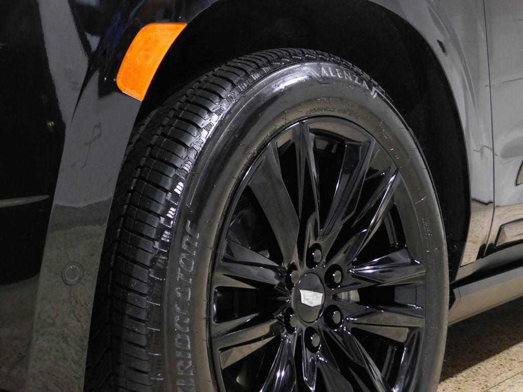 Used 2024 Cadillac Escalade ESV Sport w/ Touring Package AWD/4WD image 18