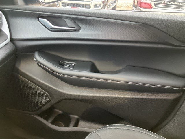 Certified 2023 Jeep Grand Cherokee Laredo w/ Luxury Tech Group I image 20