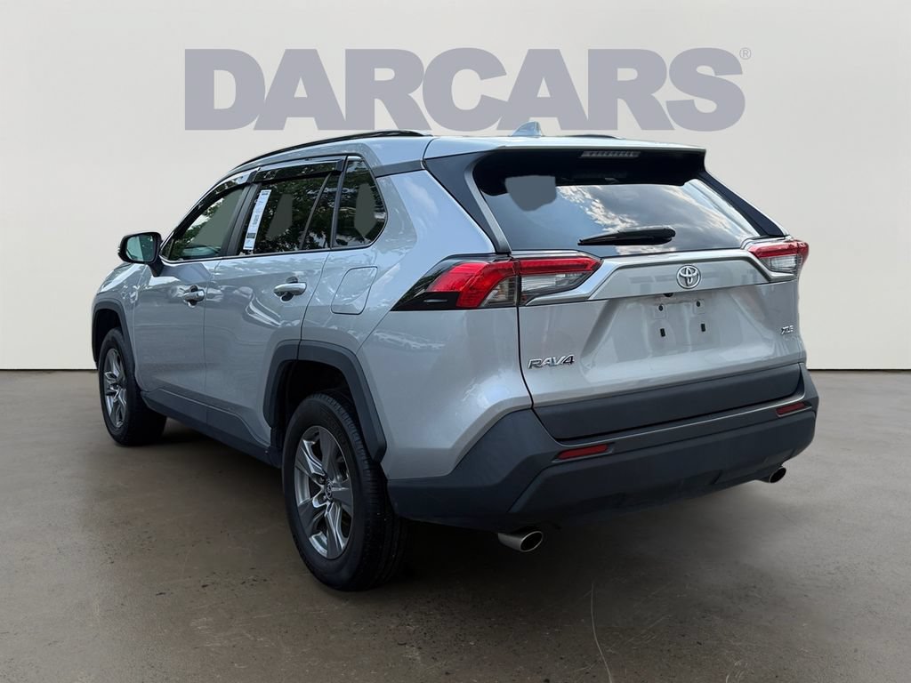 Used 2024 Toyota RAV4 XLE FWD image 5