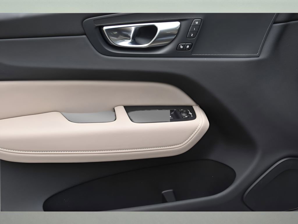 Certified 2026 Volvo XC60 B5 Core w/ Protection Package Premier image 25