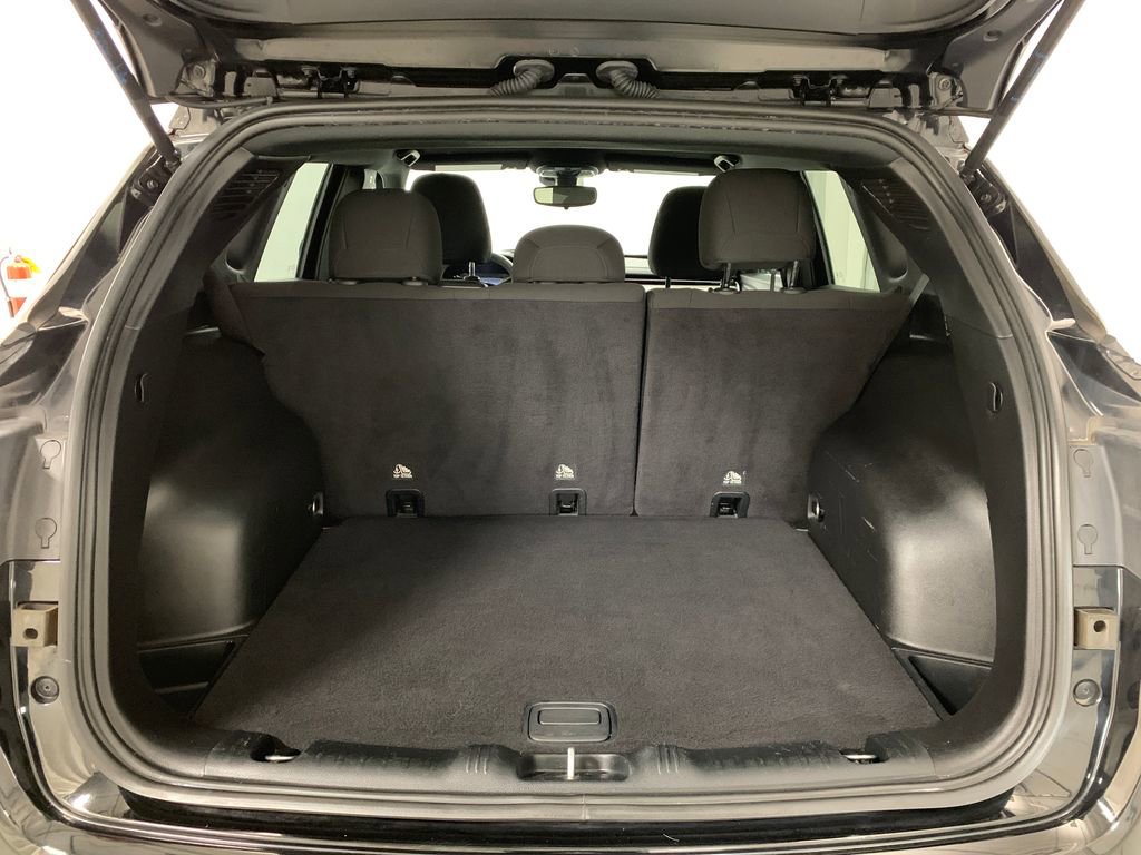 Used 2023 Jeep Compass Sport image 19