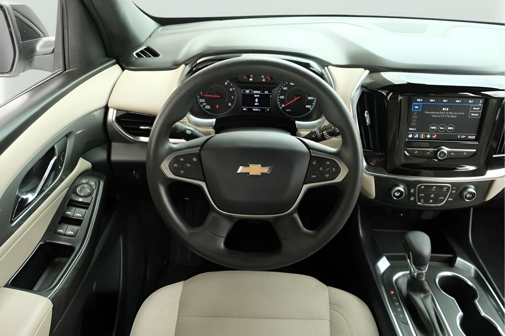 Used 2023 Chevrolet Traverse LS FWD image 27