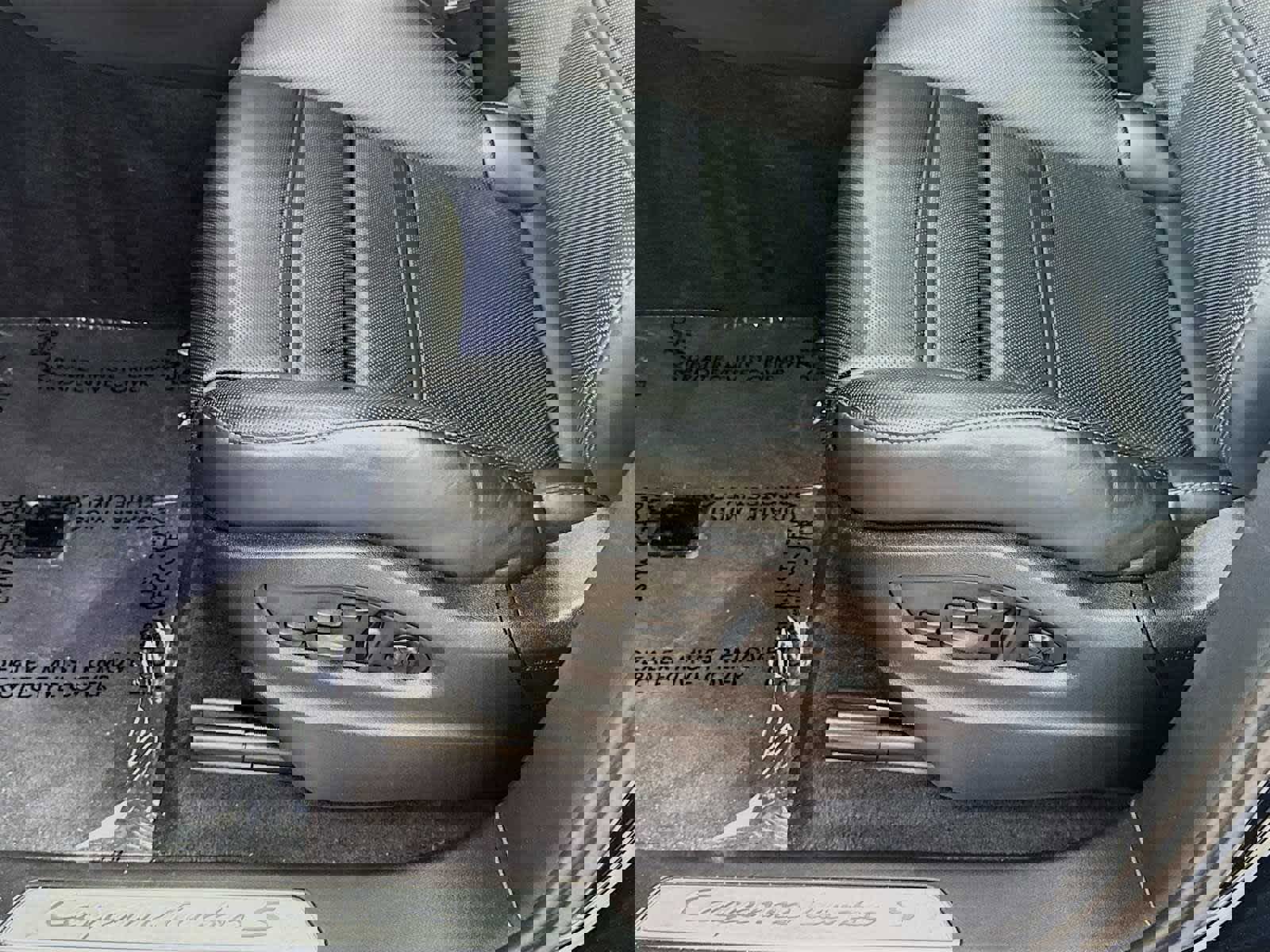 Used 2023 Porsche Cayenne Turbo S image 16