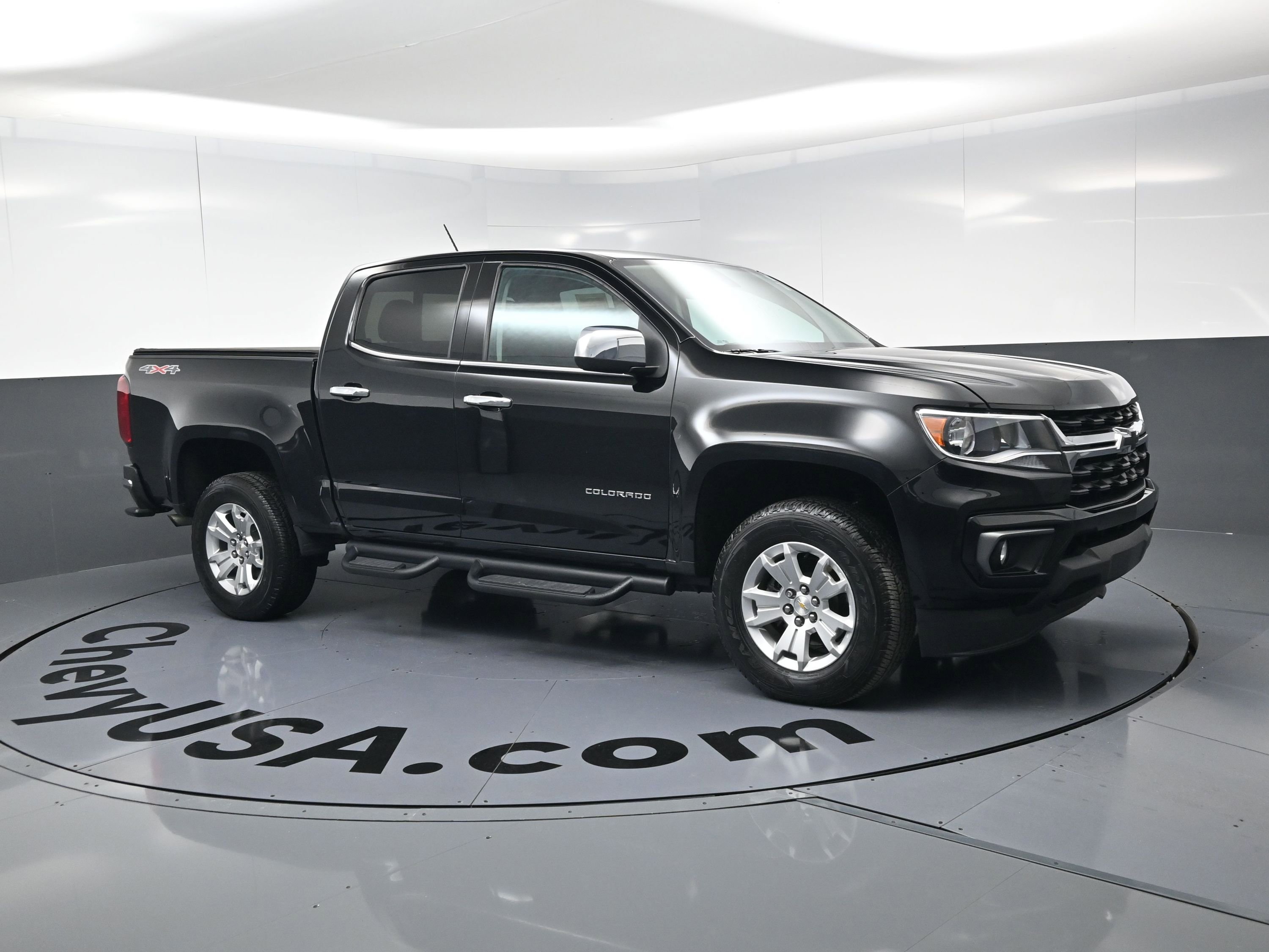 Certified 2022 Chevrolet Colorado LT w/ LPO, Tonneau and Step Package image 2