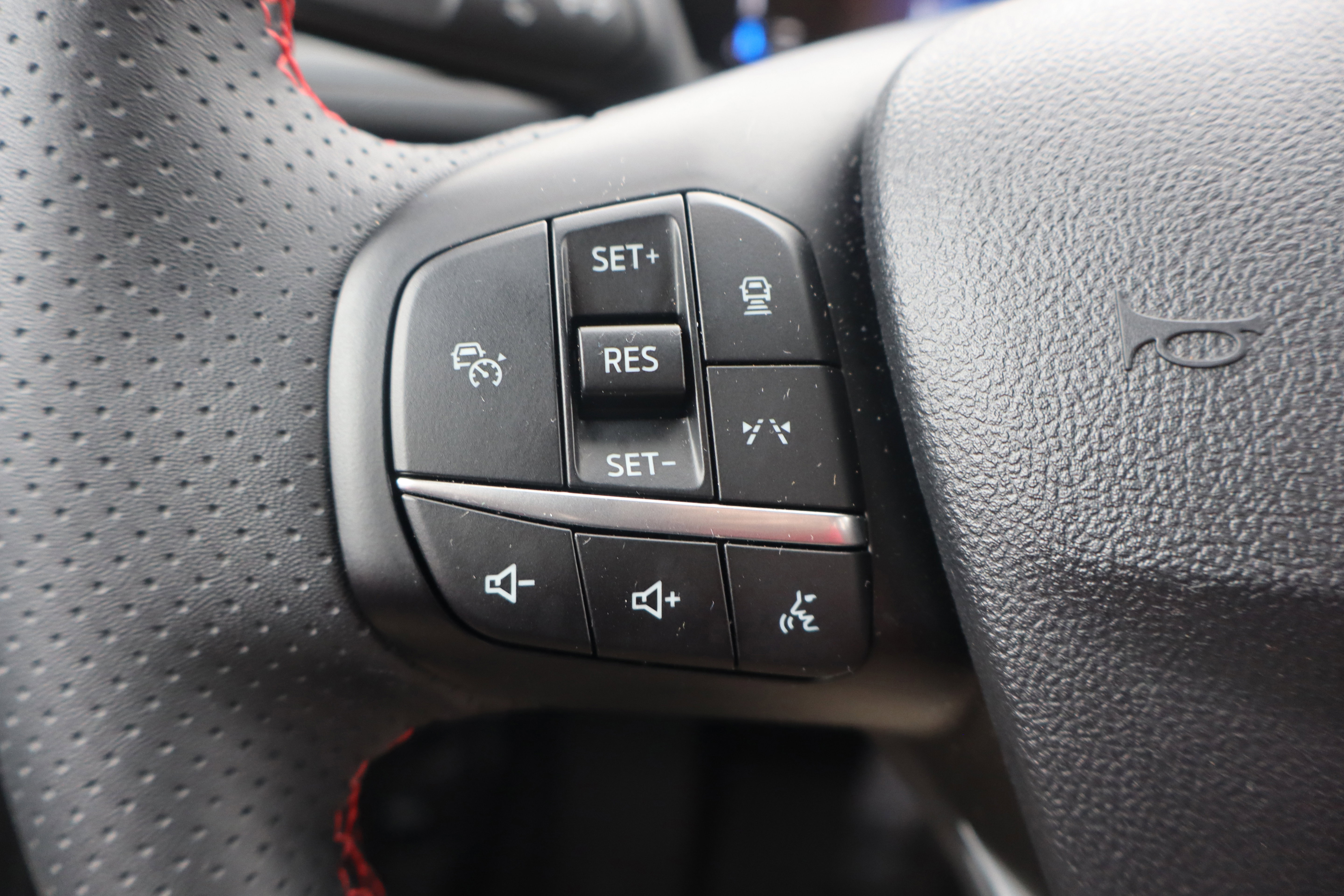 Used 2023 Ford Escape ST-Line w/ Tech Pack #1 image 16