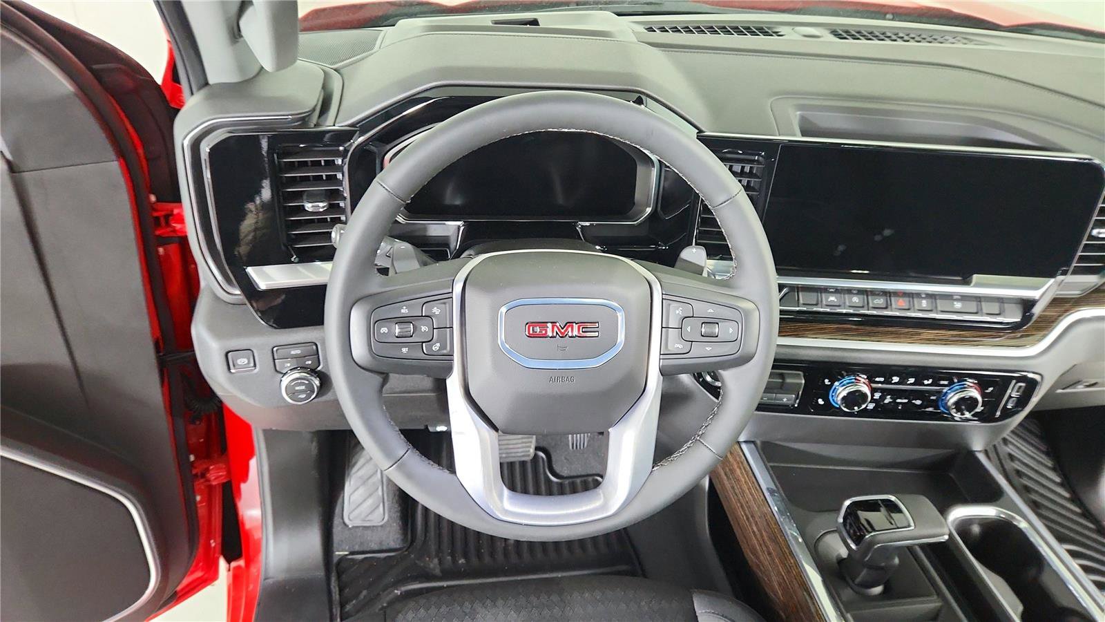 New 2026 GMC Sierra 1500 Elevation image 28