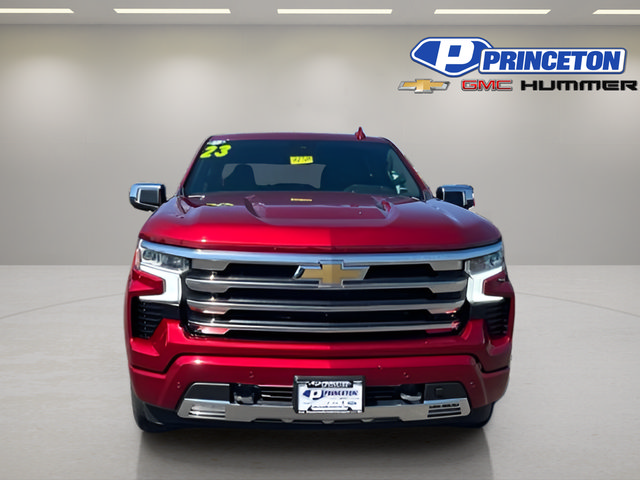 Used 2023 Chevrolet Silverado 1500 High Country w/ High Country Premium Package AWD/4WD image 2