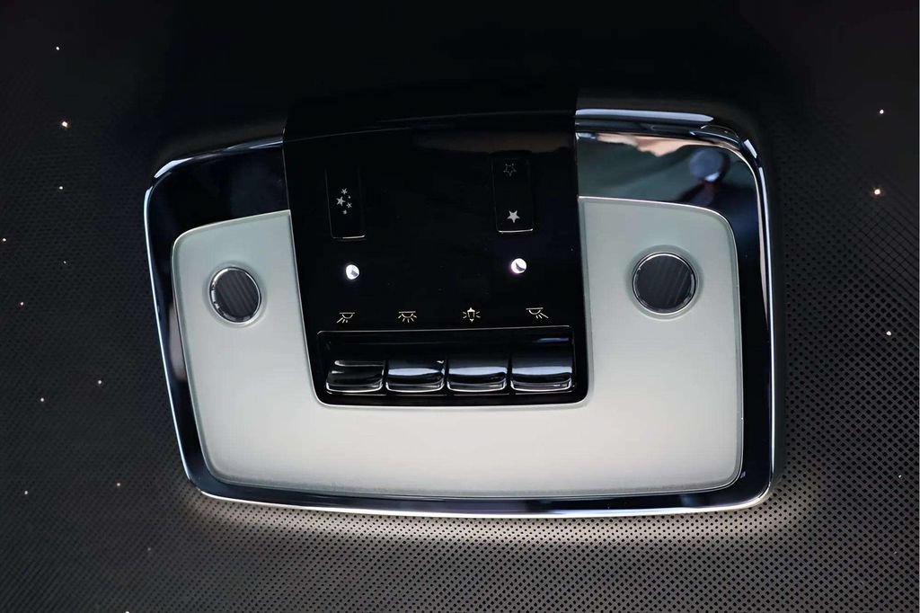 Certified 2024 Rolls-Royce Cullinan Black Badge AWD/4WD image 16