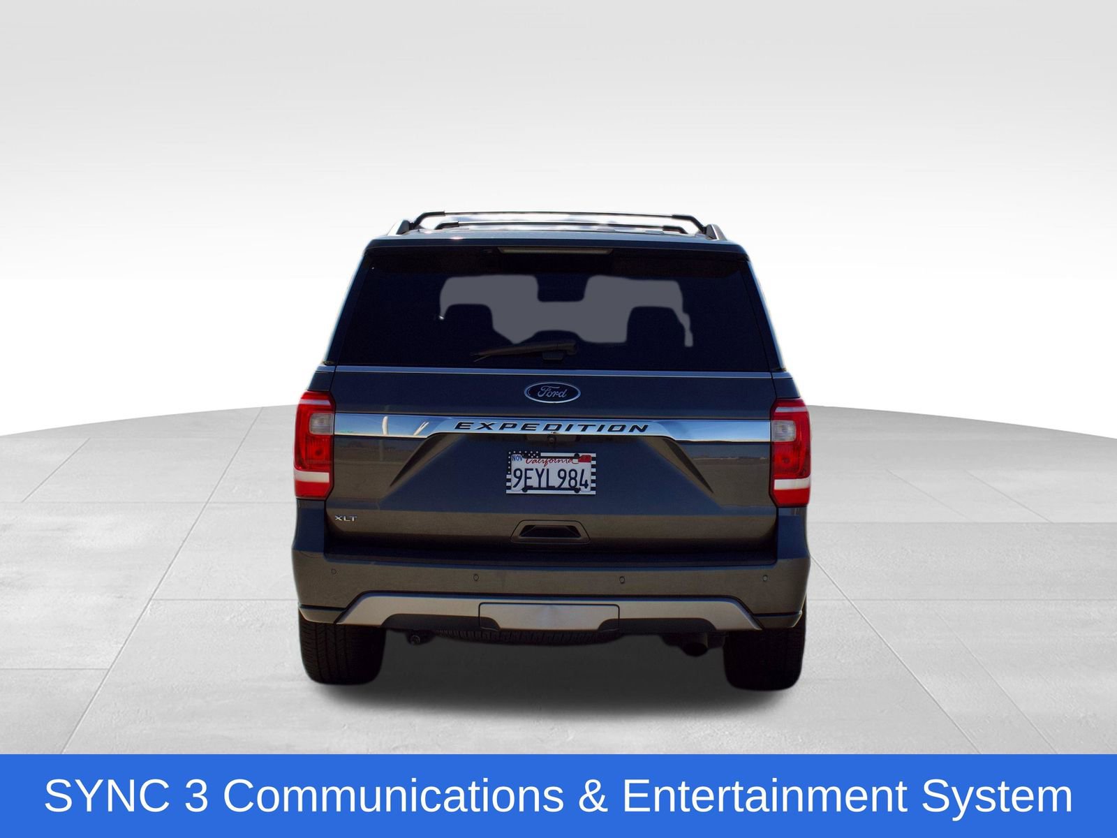 Used 2020 Ford Expedition XLT w/ Equipment Group 202A RWD image 6