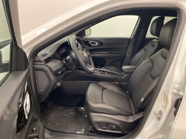 Used 2026 Jeep Compass Latitude w/ Quick Order Package 29K image 8