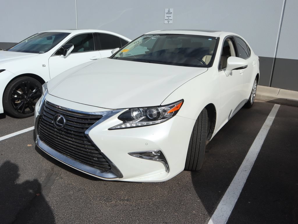Used 2016 Lexus ES 350 w/ Navigation System Package FWD image 3
