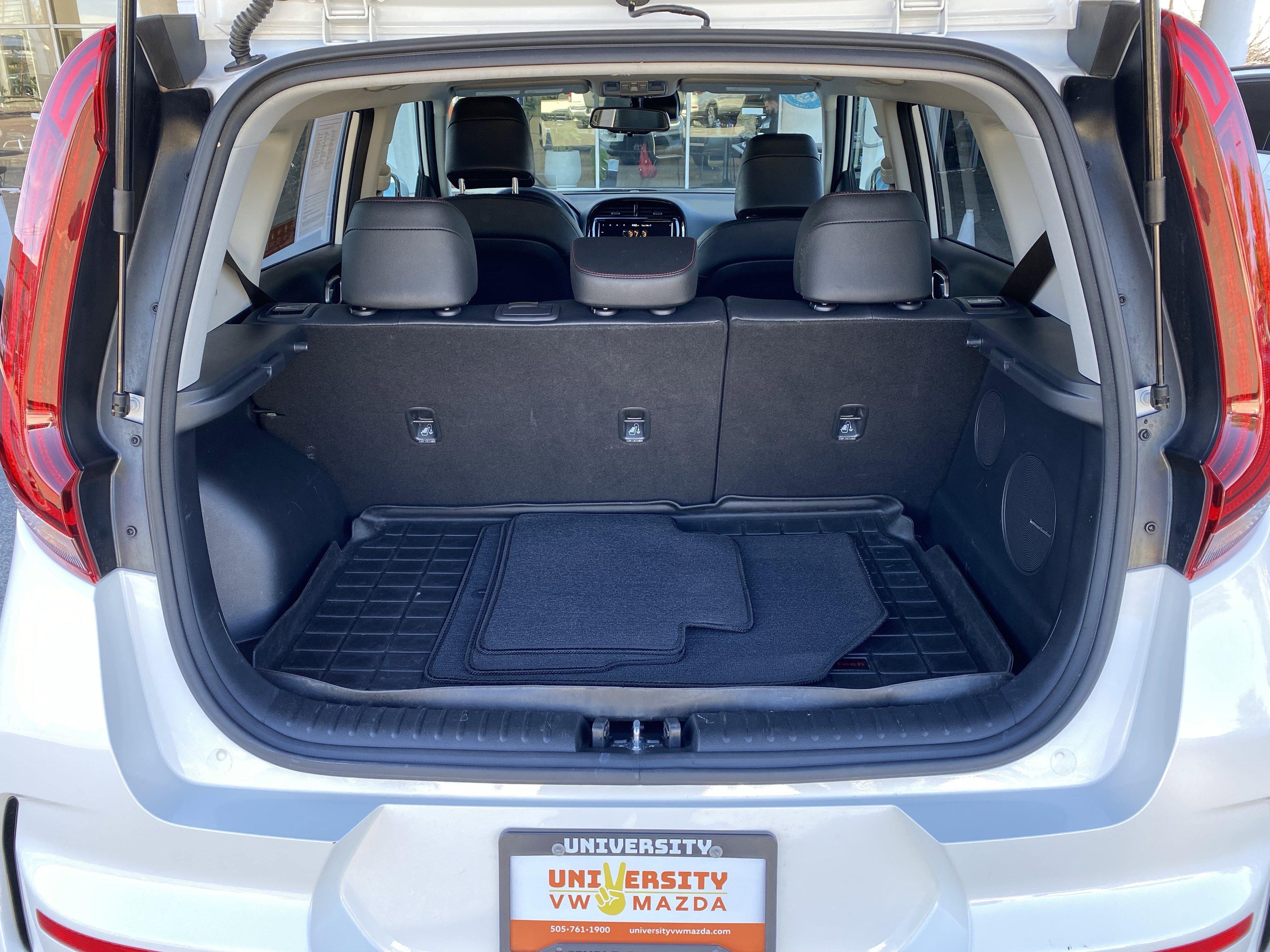 Used 2022 Kia Soul Turbo FWD image 17