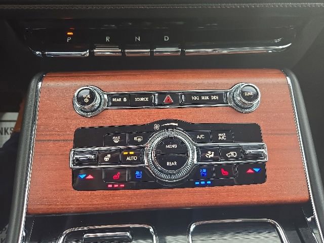 Certified 2024 Lincoln Aviator Reserve w/ Jet Package AWD/4WD image 9