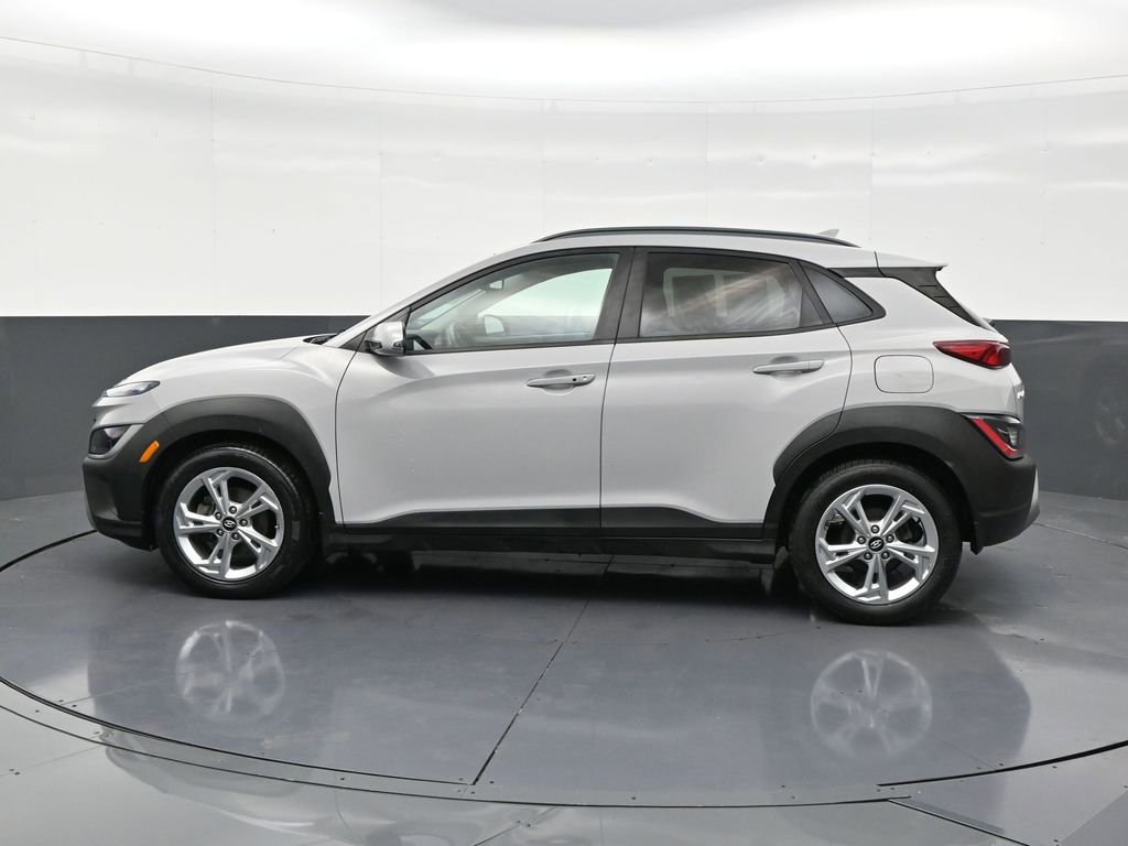 Used 2022 Hyundai Kona SEL image 2