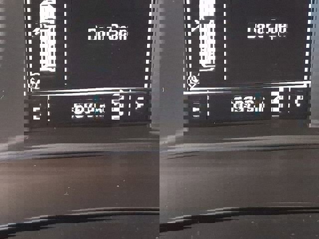 Used 2022 Chevrolet Traverse LS image 29