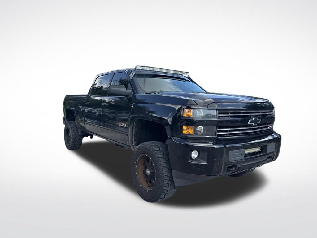 Used 2016 Chevrolet Silverado 2500 LT w/ Midnight Edition AWD/4WD image 2