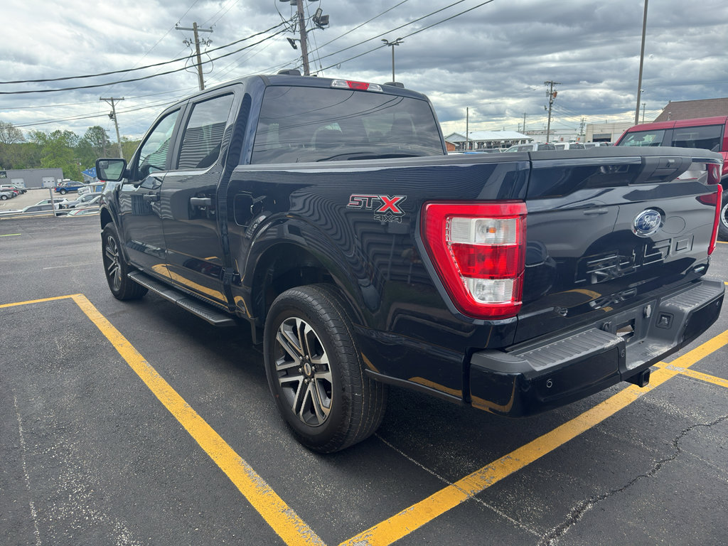 Used 2023 Ford F150 XL w/ STX Appearance Package AWD/4WD image 4