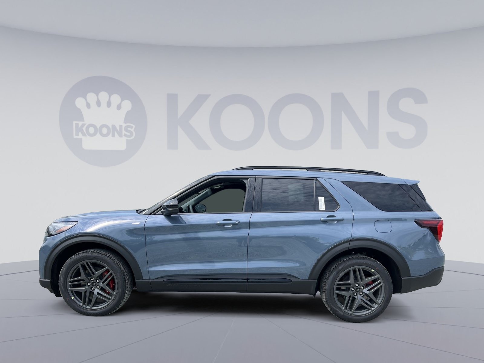 New 2026 Ford Explorer ST-Line w/ ST-Line Street Pack AWD/4WD image 2