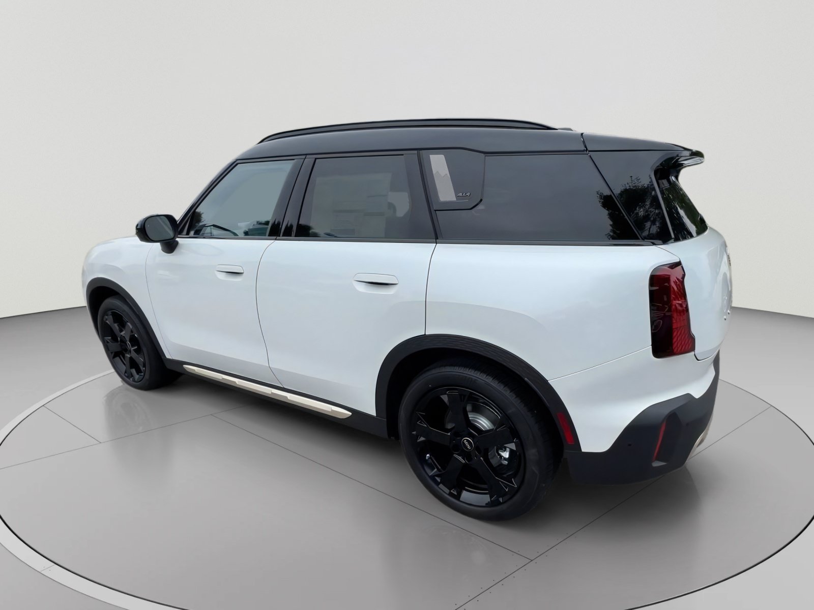Used 2025 MINI Cooper Countryman SE w/ Comfort Package Max AWD/4WD image 6