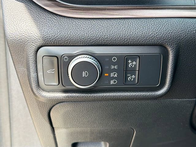 Used 2020 Ford Explorer Limited RWD image 24