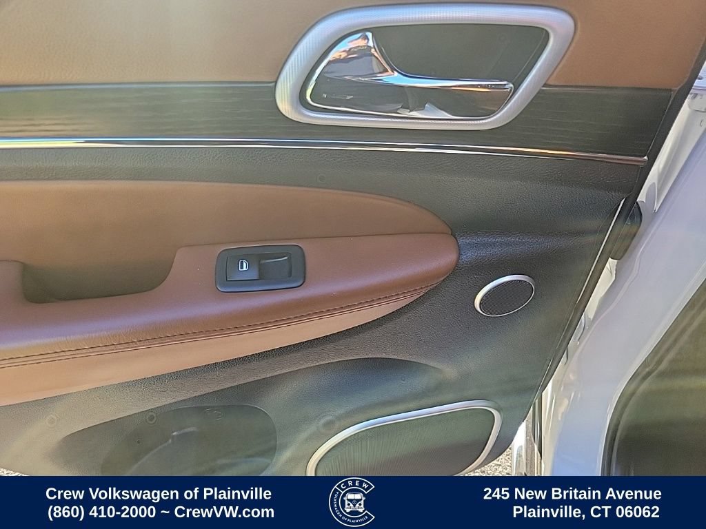 Used 2019 Jeep Grand Cherokee Summit AWD/4WD image 50