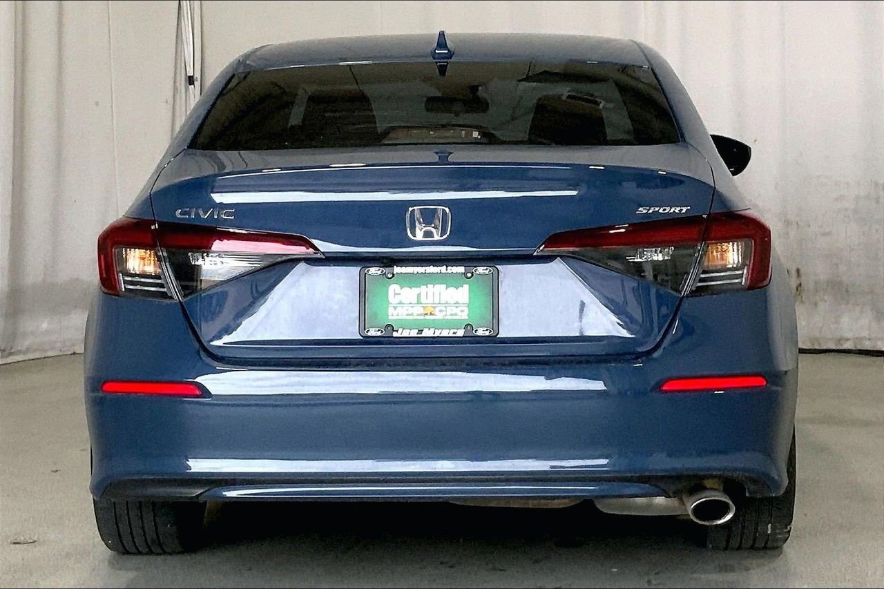 Used 2025 Honda Civic Sport image 4