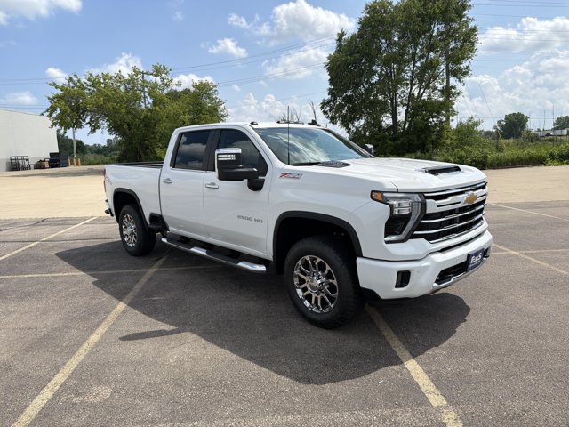 New 2026 Chevrolet Silverado 2500 LT w/ Z71 Chrome Sport Edition AWD/4WD image 3