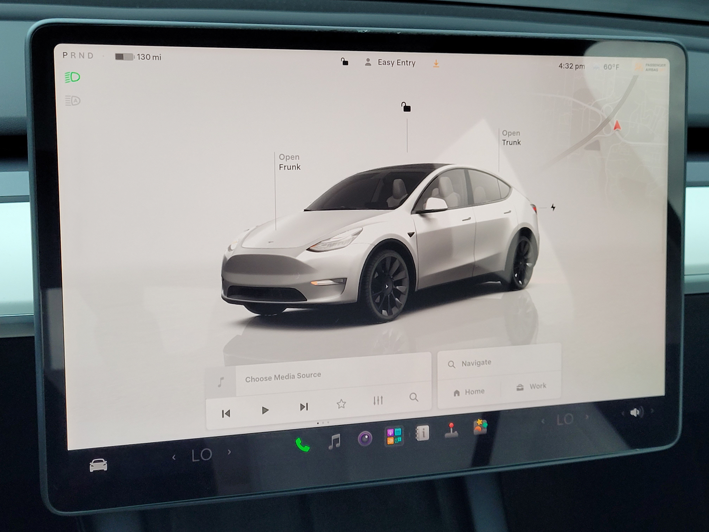 Used 2022 Tesla Model Y Long Range AWD/4WD image 19