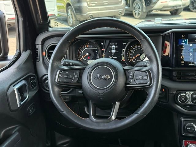 Used 2024 Jeep Gladiator Mojave w/ Convenience Group AWD/4WD image 7